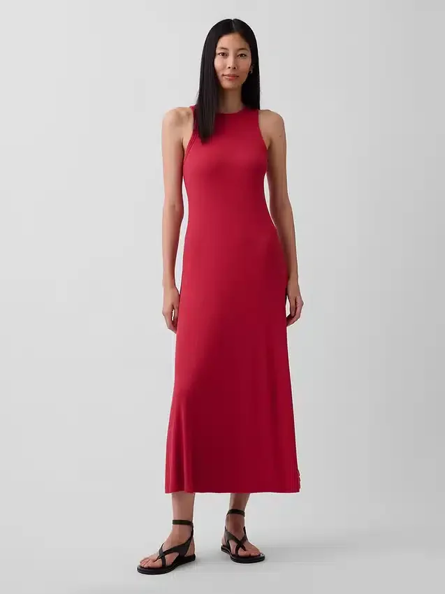 Modernes Maxikleid mit geripptem integrierten BH