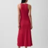 Modernes Maxikleid mit geripptem integrierten BH