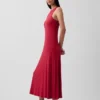 Modernes Maxikleid mit geripptem integrierten BH