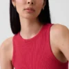 Modernes Maxikleid mit geripptem integrierten BH