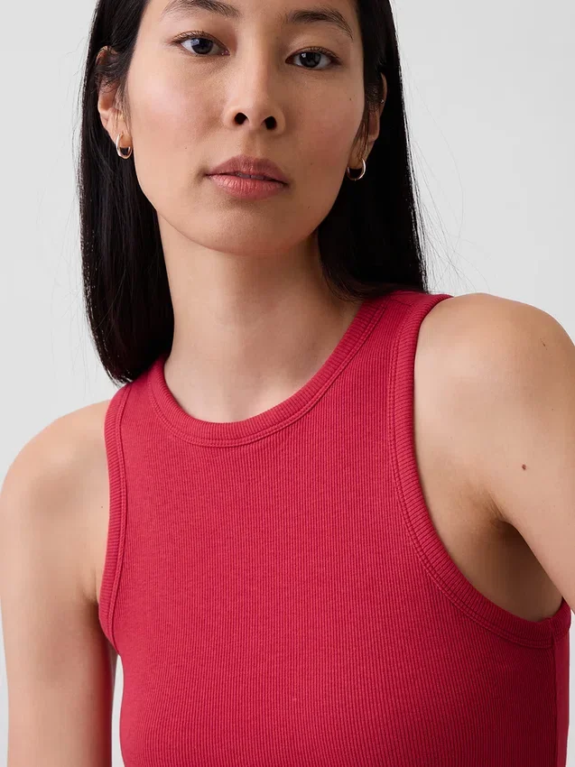 Modernes Maxikleid mit geripptem integrierten BH