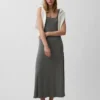 Modernes Maxikleid mit geripptem Rundhalsausschnitt