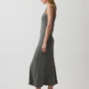 Modernes Maxikleid mit geripptem Rundhalsausschnitt