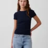 Modernes Rippstrick-T-Shirt