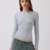 Modernes Rippstrick-T-Shirt
