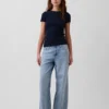 Modernes Rippstrick-T-Shirt