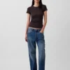 Modernes Rippstrick-T-Shirt