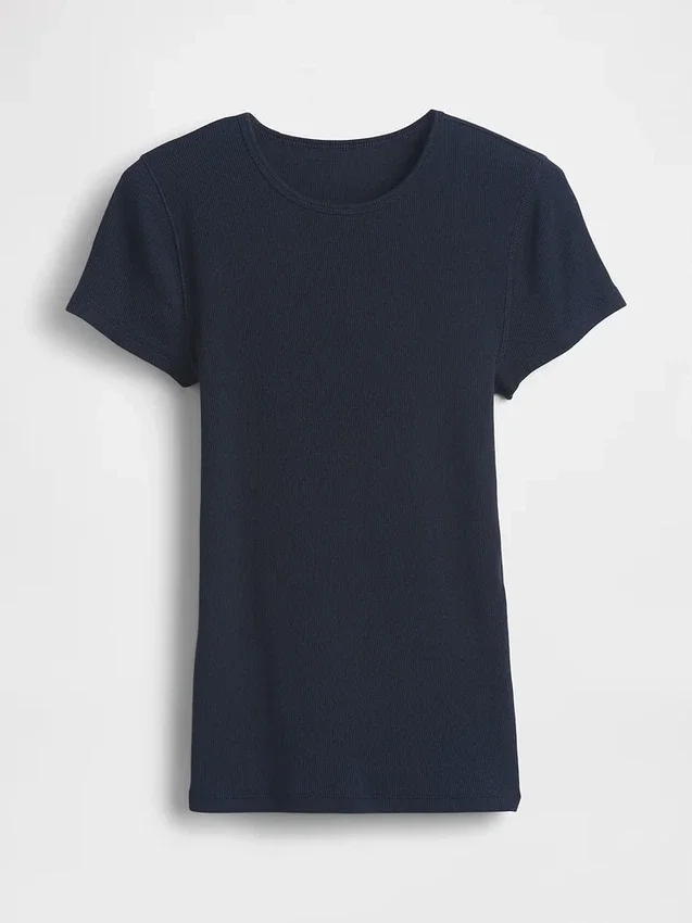 Modernes Rippstrick-T-Shirt