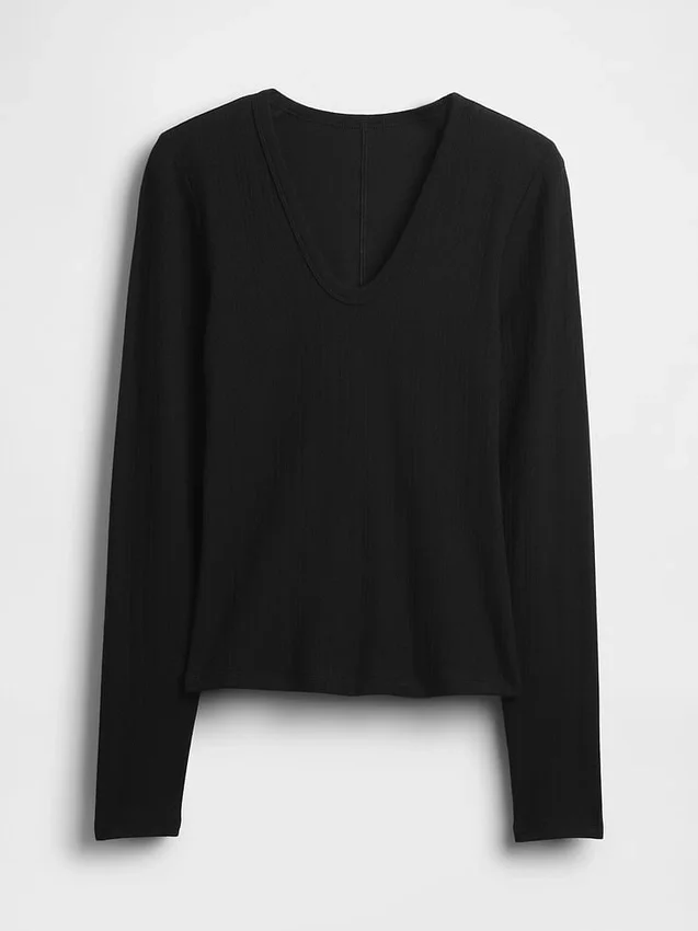 Modernes Rippstrick-T-Shirt