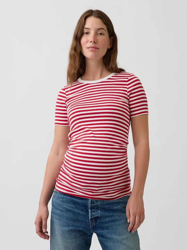 Modernes T-Shirt für Umstandsmode mit Rundhalsausschnitt
