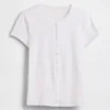 Modernes T-Shirt mit Rippbündchen und Knopfleiste