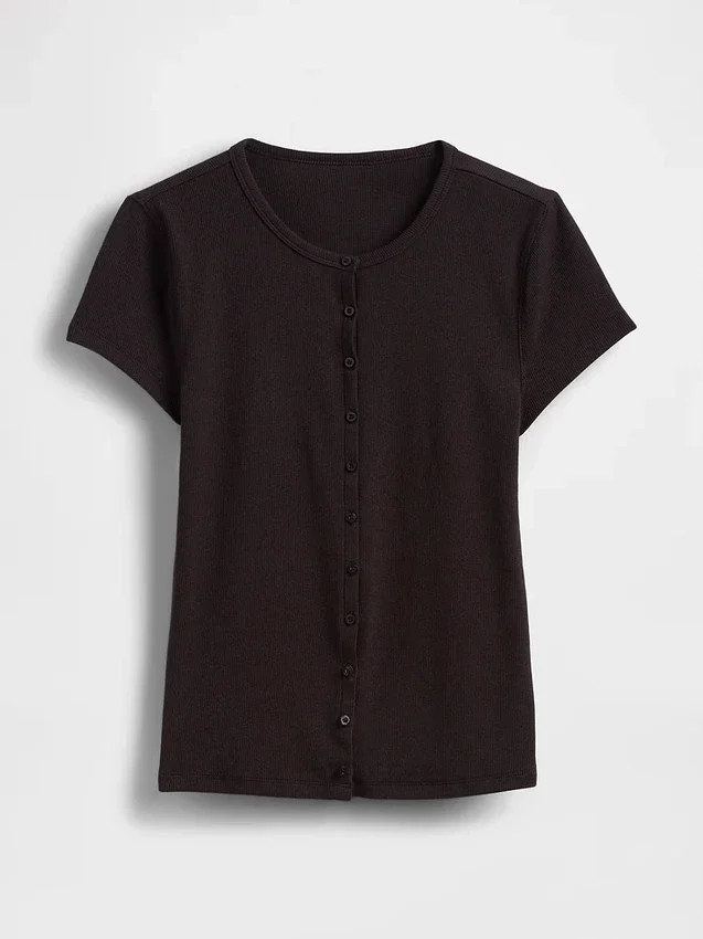 Modernes T-Shirt mit Rippbündchen und Knopfleiste