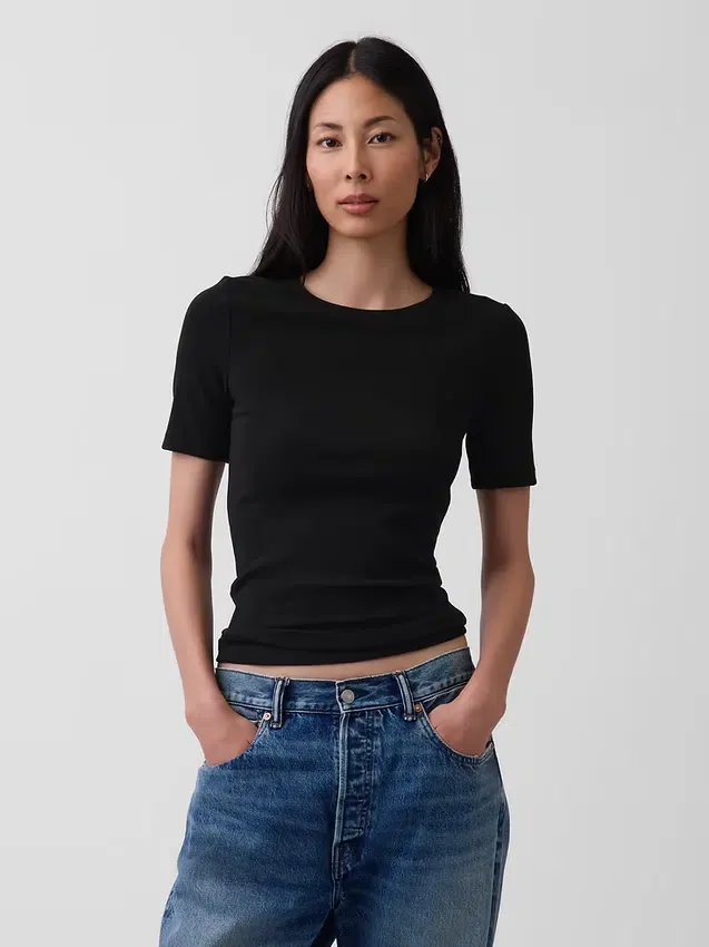 Modernes T-Shirt mit Rundhalsausschnitt