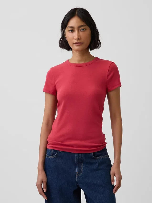 Modernes T-Shirt mit Rundhalsausschnitt