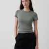 Modernes T-Shirt mit Rundhalsausschnitt