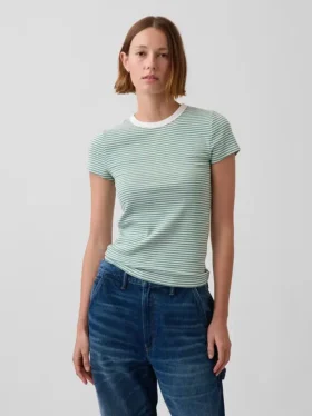 Modernes T-Shirt mit Rundhalsausschnitt