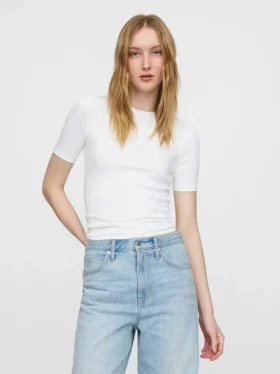 Modernes T-Shirt mit Rundhalsausschnitt