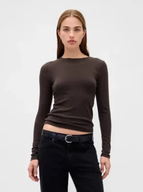Modernes T-Shirt mit Rundhalsausschnitt