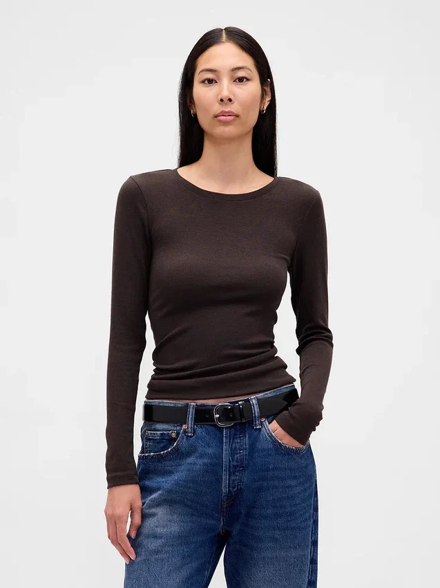 Modernes T-Shirt mit Rundhalsausschnitt