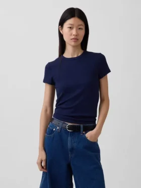 Modernes T-Shirt mit Rundhalsausschnitt