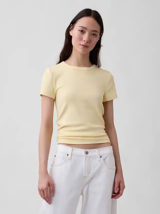Modernes T-Shirt mit Rundhalsausschnitt