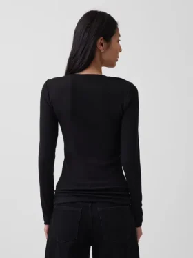 Modernes T-Shirt mit Rundhalsausschnitt