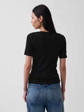 Modernes T-Shirt mit Rundhalsausschnitt