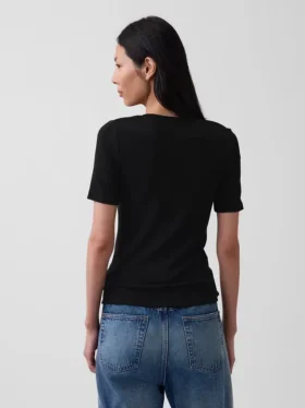 Modernes T-Shirt mit Rundhalsausschnitt