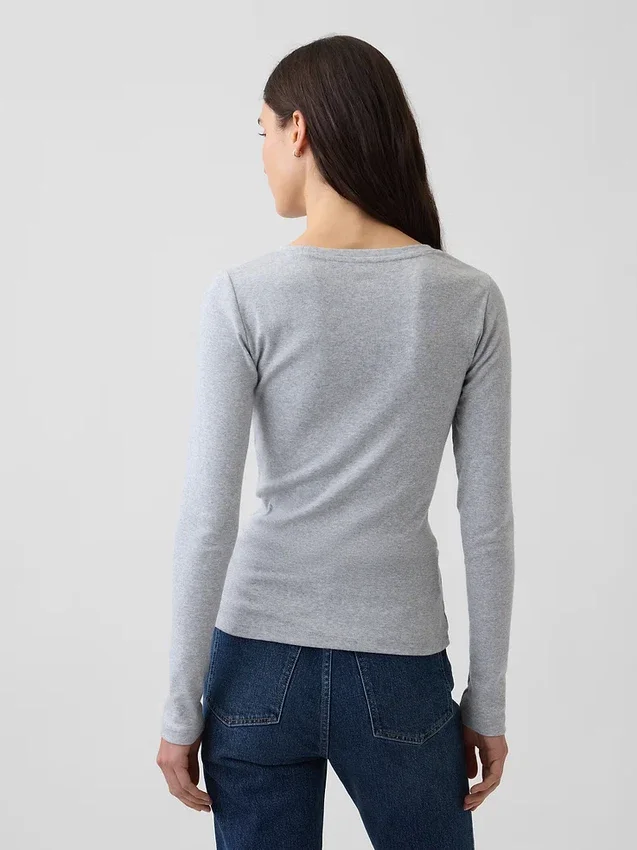 Modernes T-Shirt mit Rundhalsausschnitt
