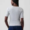 Modernes T-Shirt mit Rundhalsausschnitt