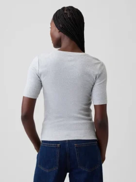 Modernes T-Shirt mit Rundhalsausschnitt