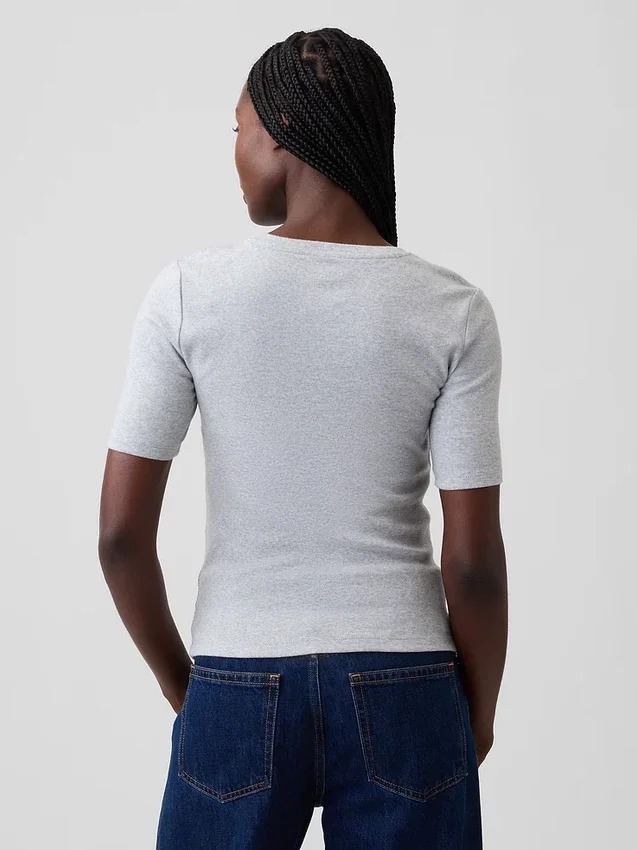 Modernes T-Shirt mit Rundhalsausschnitt
