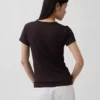 Modernes T-Shirt mit Rundhalsausschnitt