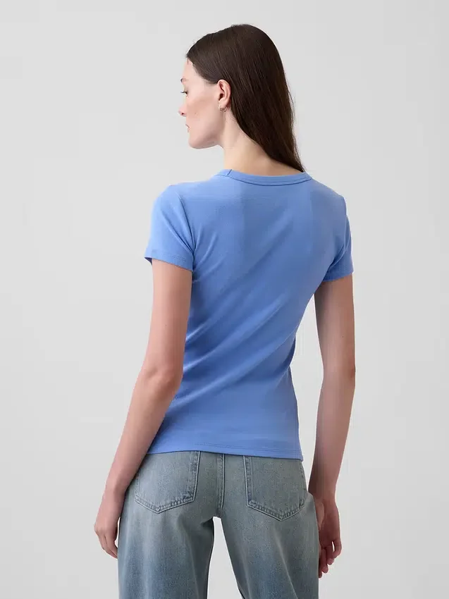 Modernes T-Shirt mit Rundhalsausschnitt