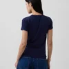 Modernes T-Shirt mit Rundhalsausschnitt