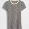 Modernes T-Shirt mit Rundhalsausschnitt