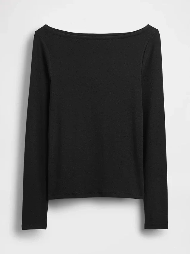 Modernes T-Shirt mit U-Boot-Ausschnitt