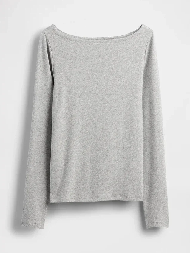 Modernes T-Shirt mit U-Boot-Ausschnitt