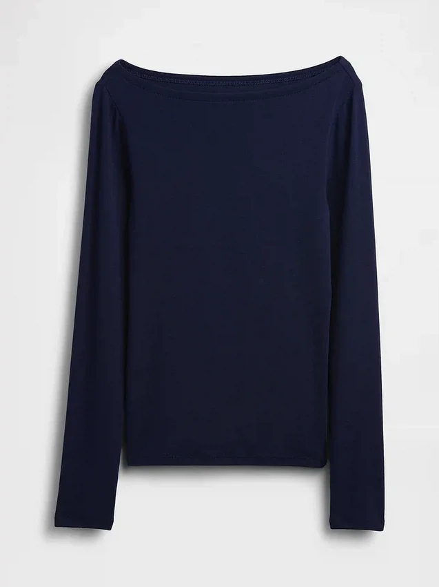 Modernes T-Shirt mit U-Boot-Ausschnitt