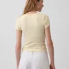 Modernes T-Shirt mit V-Ausschnitt