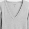 Modernes T-Shirt mit V-Ausschnitt