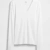 Modernes T-Shirt mit V-Ausschnitt