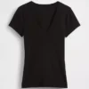 Modernes T-Shirt mit V-Ausschnitt