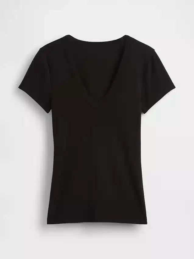 Modernes T-Shirt mit V-Ausschnitt