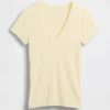 Modernes T-Shirt mit V-Ausschnitt