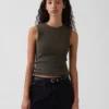 Modernes Tanktop mit Rundhalsausschnitt