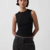 Modernes Tanktop mit Rundhalsausschnitt