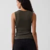 Modernes Tanktop mit Rundhalsausschnitt