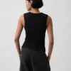 Modernes Tanktop mit Rundhalsausschnitt