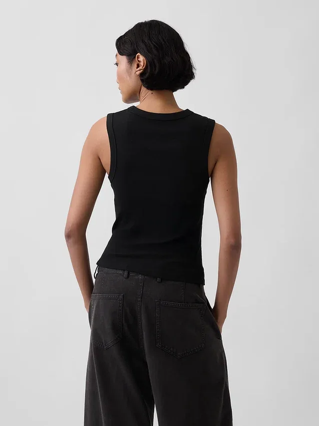 Modernes Tanktop mit Rundhalsausschnitt